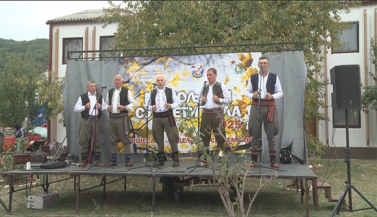 TV DRINA: Miholjski susreti sela