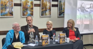 (VIDEO): Knjiga koja čuva istoriju ženskog rukometa u Bajinoj Bašti